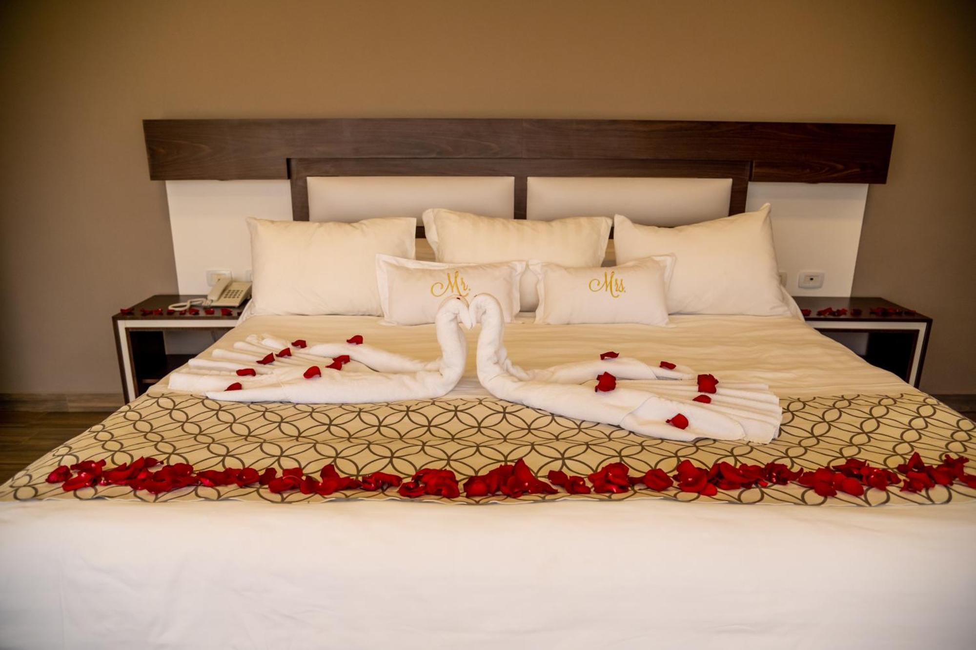 Hotel Regina Resort & Convenciones Кочабамба Экстерьер фото