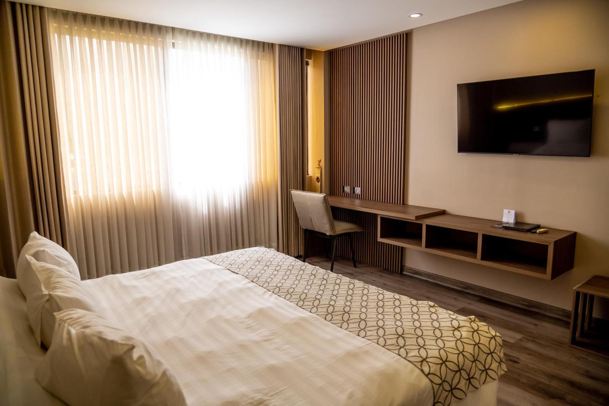 Hotel Regina Resort & Convenciones Кочабамба Экстерьер фото